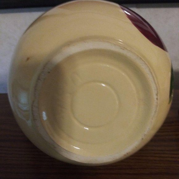 Vintage Watt Pottery Apple 8" Ice Lip Pitcher 17 Y - Picture 7 of 7